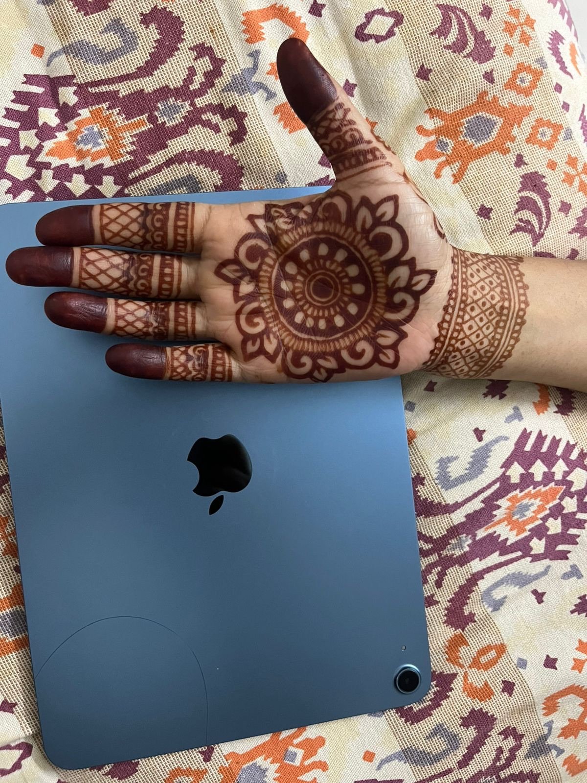 home 4 c4ab3e9a 8208 46fd bf14 bfb3e3c172ad